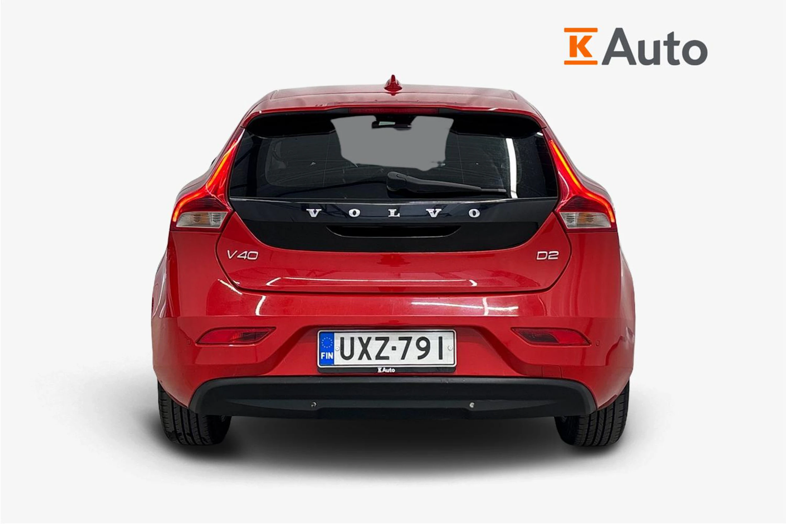 punainen Volvo V40 2014 kuva 3.