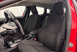 punainen Volvo V40 2014 kuva 11.