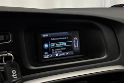 punainen Volvo V40 2014 kuva 15.