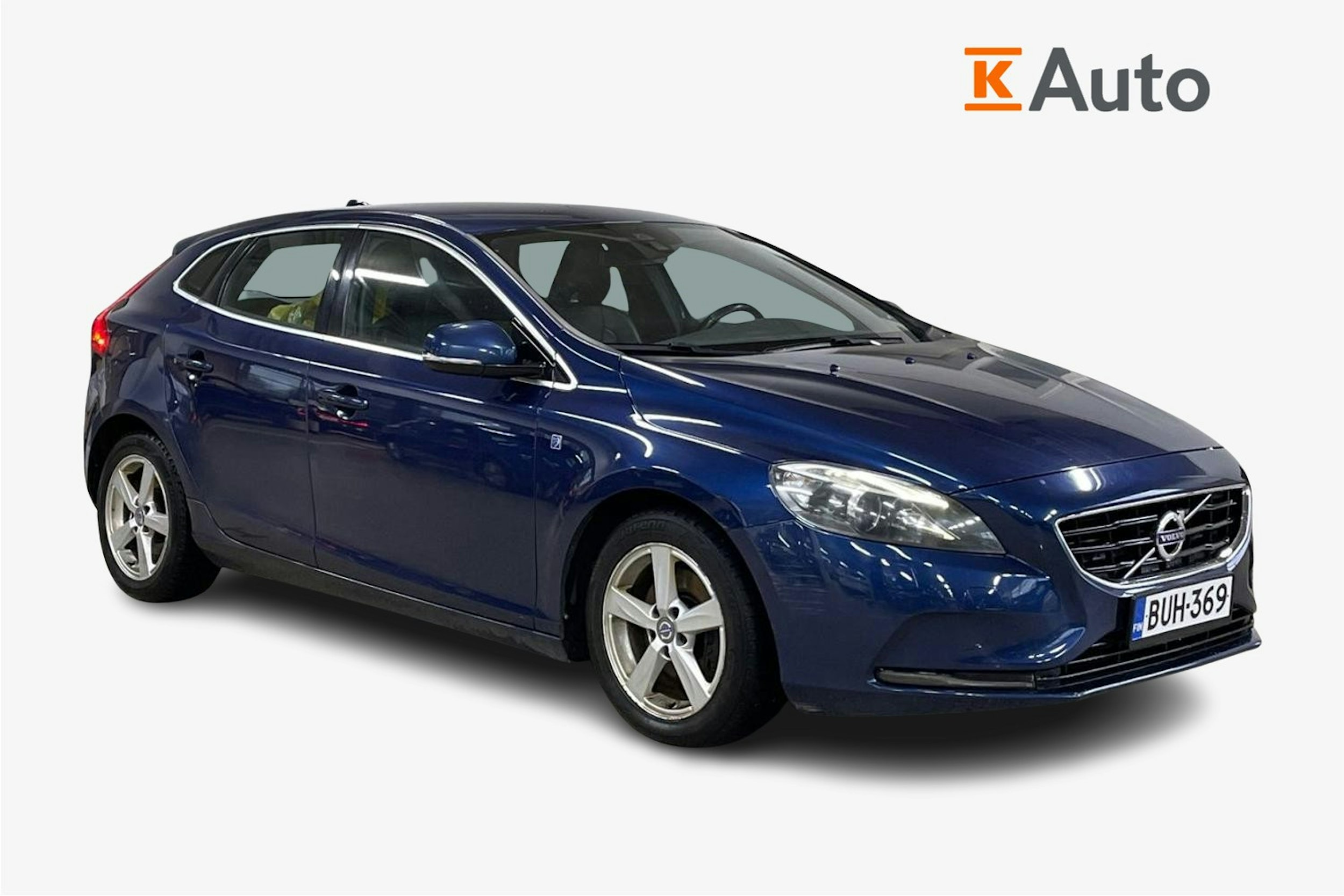 sininen Volvo V40 2015 kuva 1.