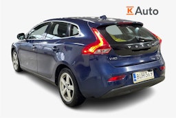 sininen Volvo V40 2015 kuva 2.
