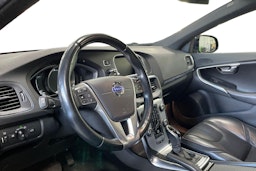 sininen Volvo V40 2015 kuva 7.