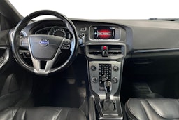 sininen Volvo V40 2015 kuva 9.