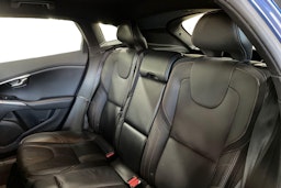 sininen Volvo V40 2015 kuva 10.