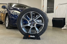 sininen Volvo V40 2015 kuva 13.