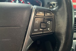 sininen Volvo V40 2015 kuva 16.