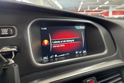 sininen Volvo V40 2015 kuva 18.