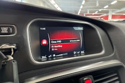 sininen Volvo V40 2015 kuva 19.