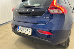 sininen Volvo V40 2015 kuva 29.