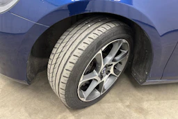 sininen Volvo V40 2015 kuva 35.