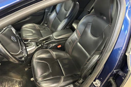 sininen Volvo V40 2015 kuva 44.