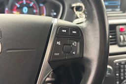 harmaa Volvo V40 2015 kuva 17.