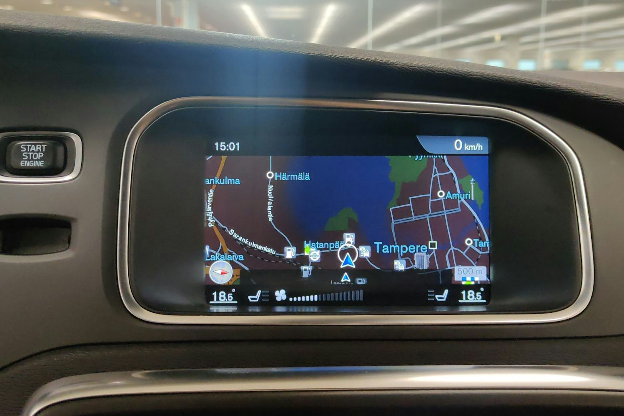 Valkoinen Volvo V40 2015 kuva 14.