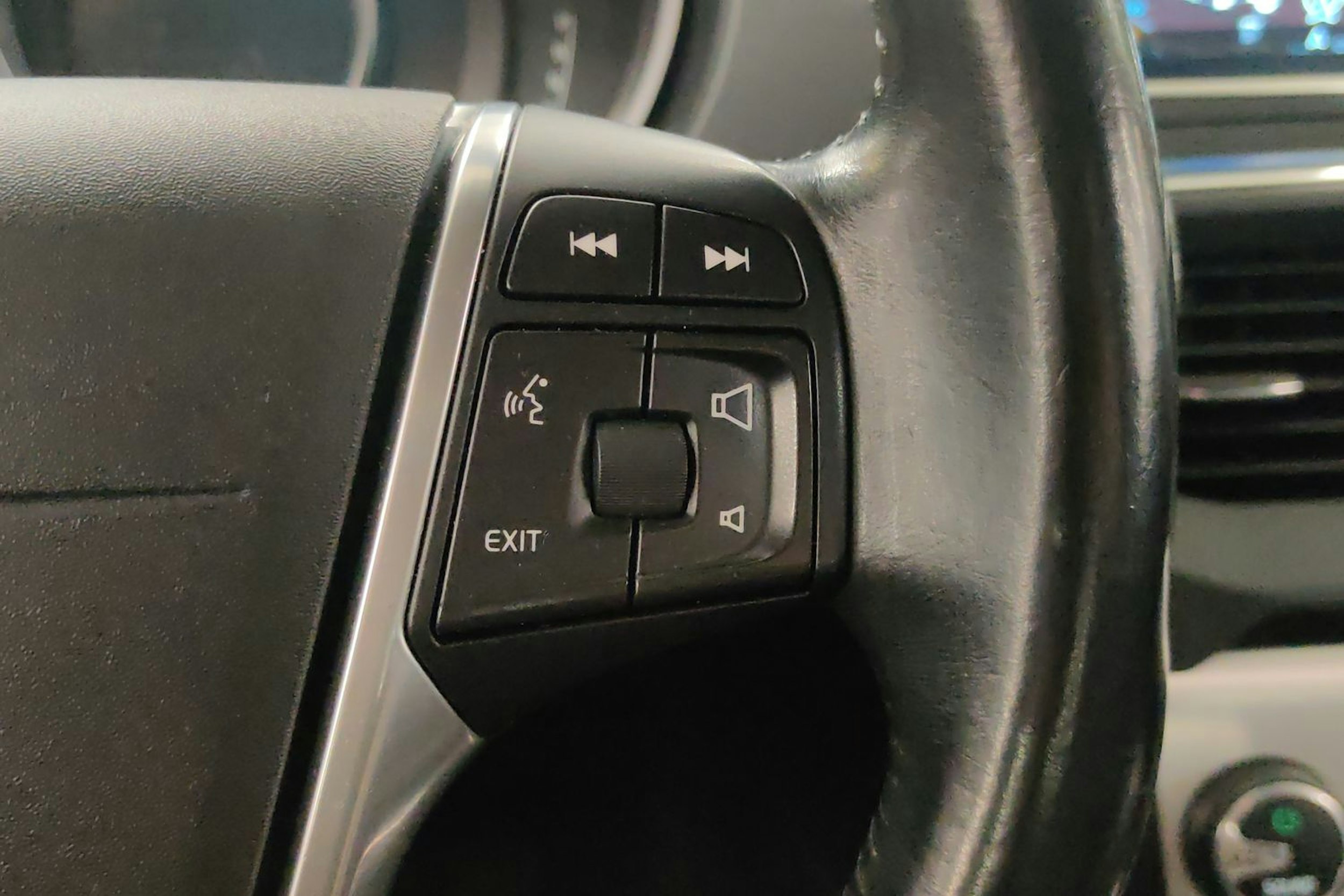 Valkoinen Volvo V40 2015 kuva 20.