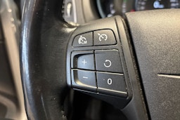 valkoinen Volvo V40 2015 kuva 15.