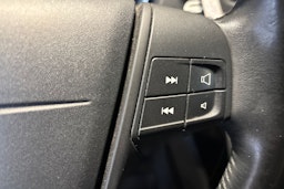 valkoinen Volvo V40 2015 kuva 16.