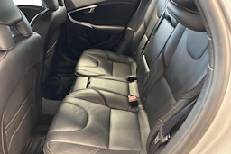 Harmaa Volvo V40 2015 kuva 11.