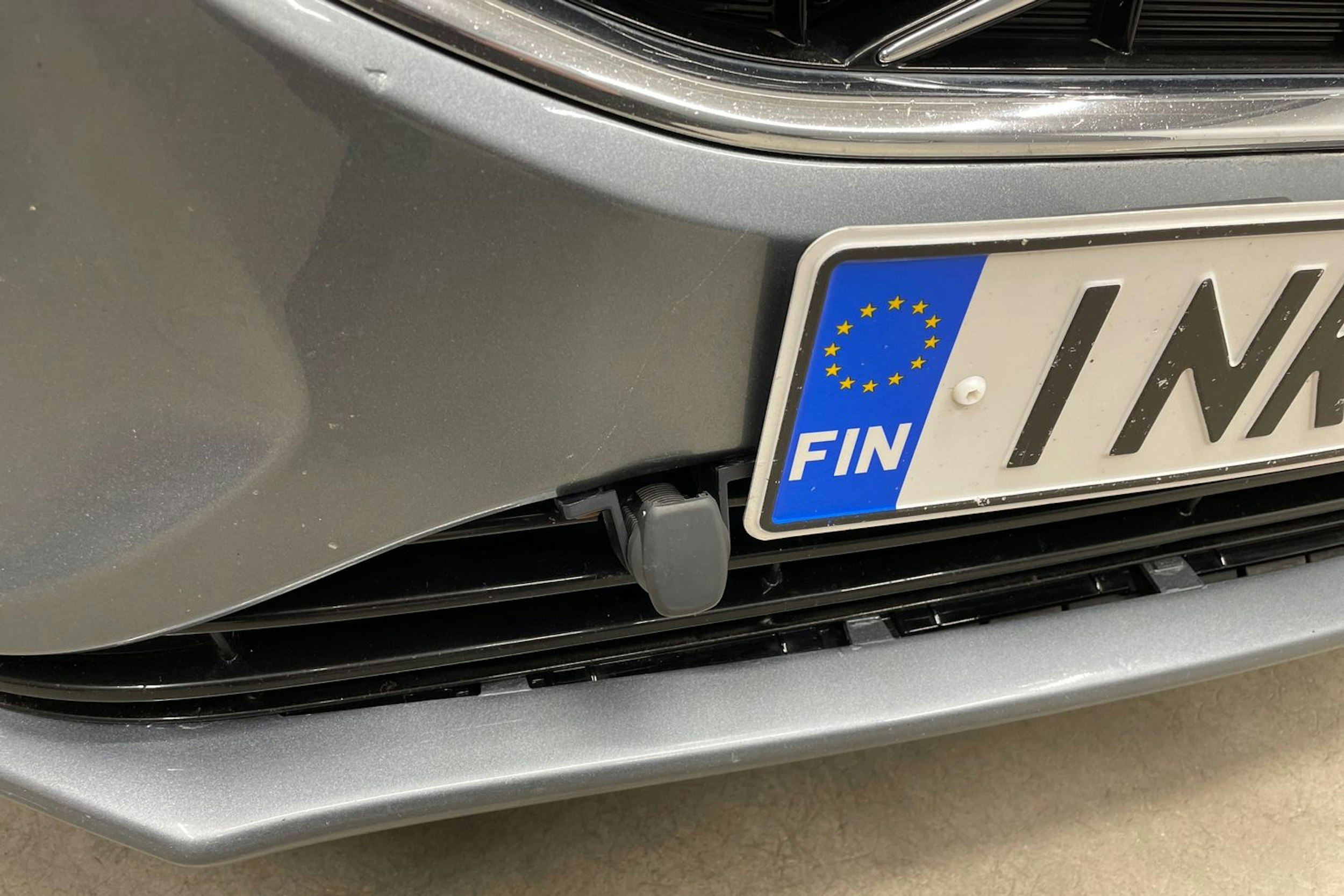 Harmaa Volvo V40 2015 kuva 19.