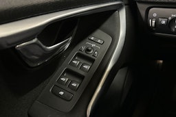 musta Volvo V40 2015 kuva 21.