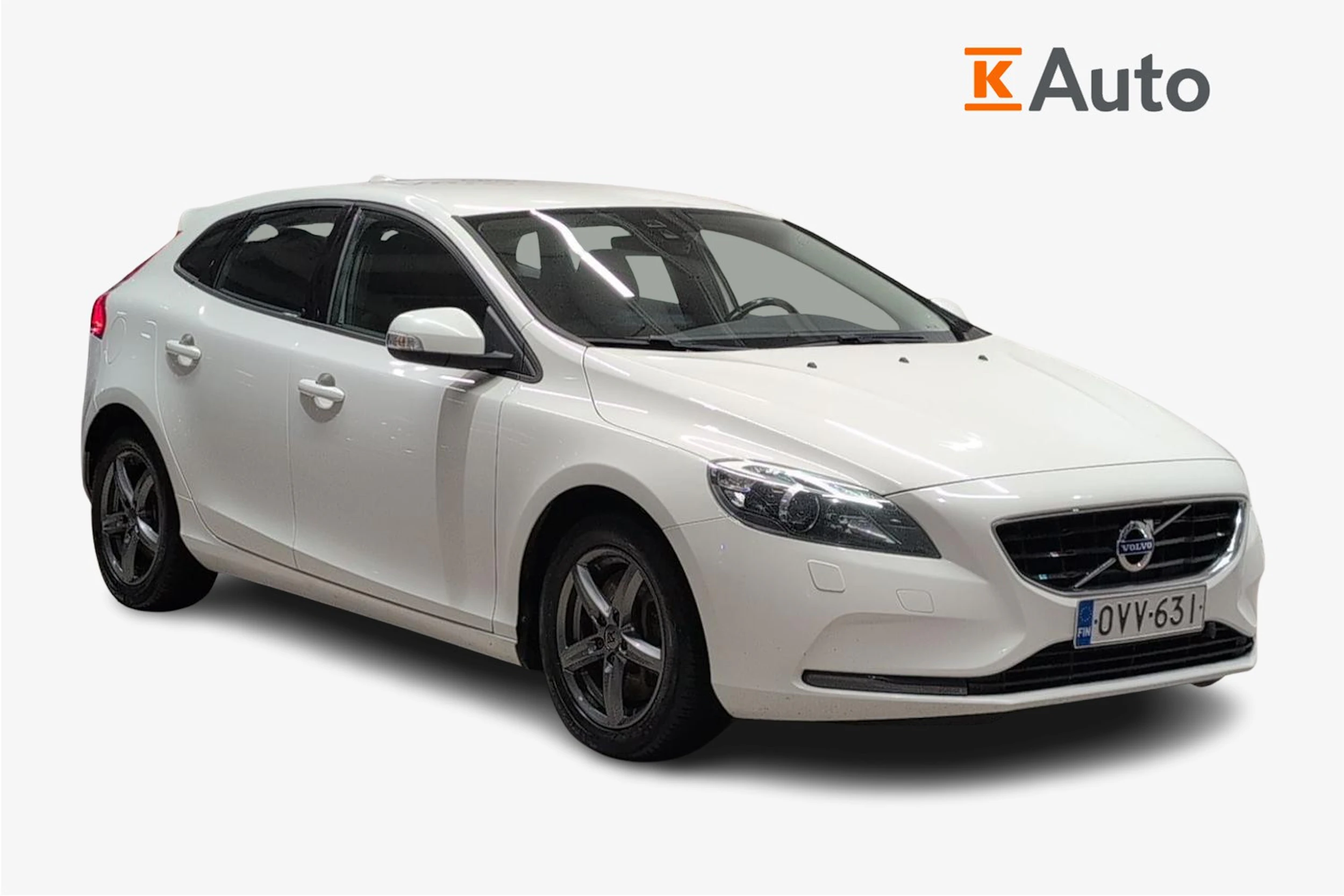 valkoinen Volvo V40 2015 kuva 1.