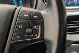 valkoinen Volvo V40 2015 kuva 17.
