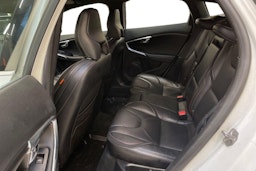 valkoinen Volvo V40 2015 kuva 8.