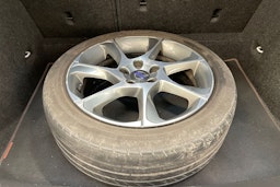 valkoinen Volvo V40 2015 kuva 13.