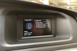 valkoinen Volvo V40 2015 kuva 24.