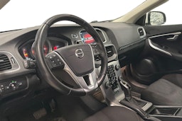 valkoinen Volvo V40 2016 kuva 3.