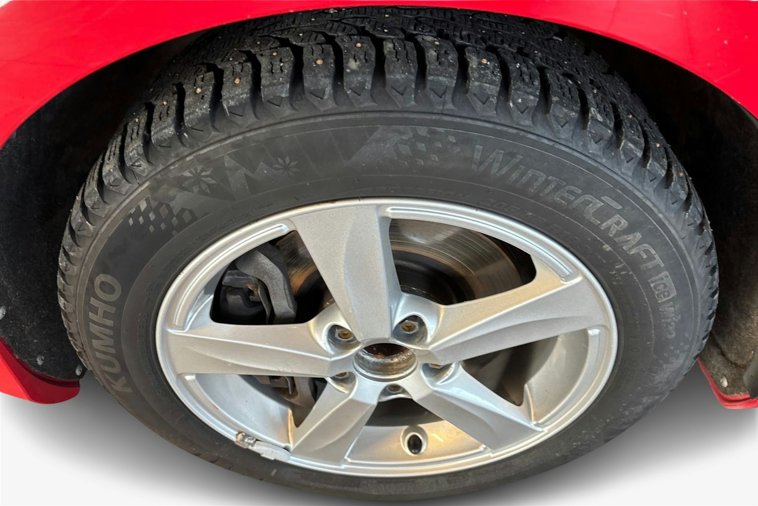 punainen Volvo V40 2017 kuva 9.