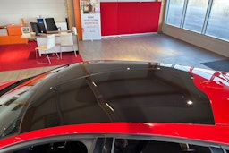 punainen Volvo V40 2017 kuva 12.