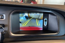 punainen Volvo V40 2017 kuva 15.