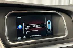 punainen Volvo V40 2016 kuva 19.
