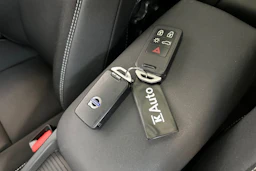punainen Volvo V40 2016 kuva 26.