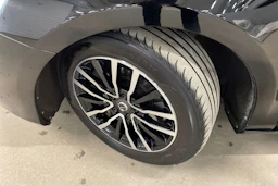 musta Volvo V40 2017 kuva 10.