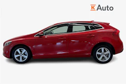 punainen Volvo V40 2016 kuva 7.