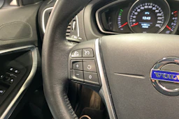 harmaa Volvo V40 2016 kuva 14.