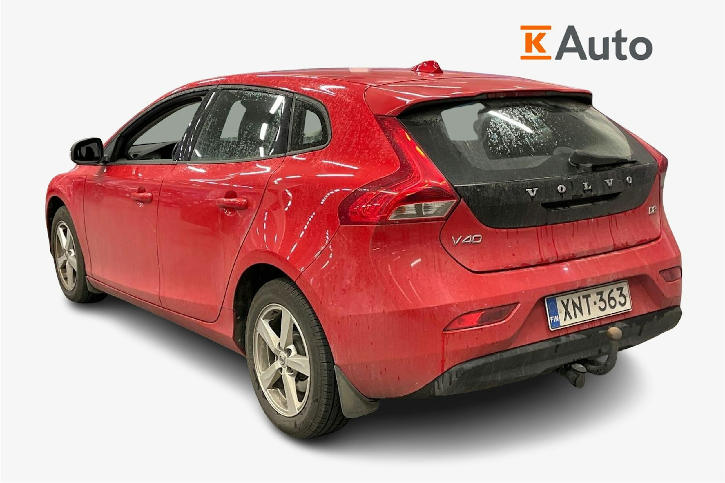punainen Volvo V40 2016 kuva 2.