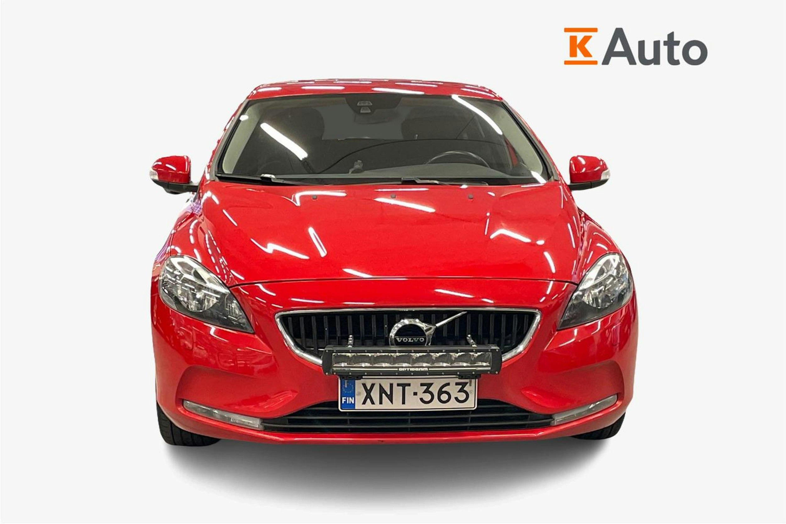 punainen Volvo V40 2016 kuva 5.