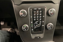 punainen Volvo V40 2016 kuva 15.