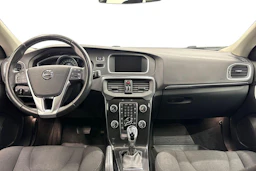 valkoinen Volvo V40 2017 kuva 9.
