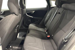 valkoinen Volvo V40 2017 kuva 11.