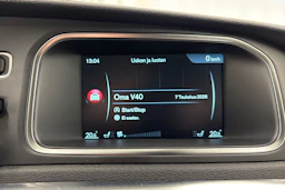 valkoinen Volvo V40 2017 kuva 20.