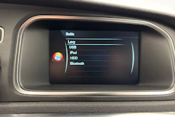 valkoinen Volvo V40 2017 kuva 25.