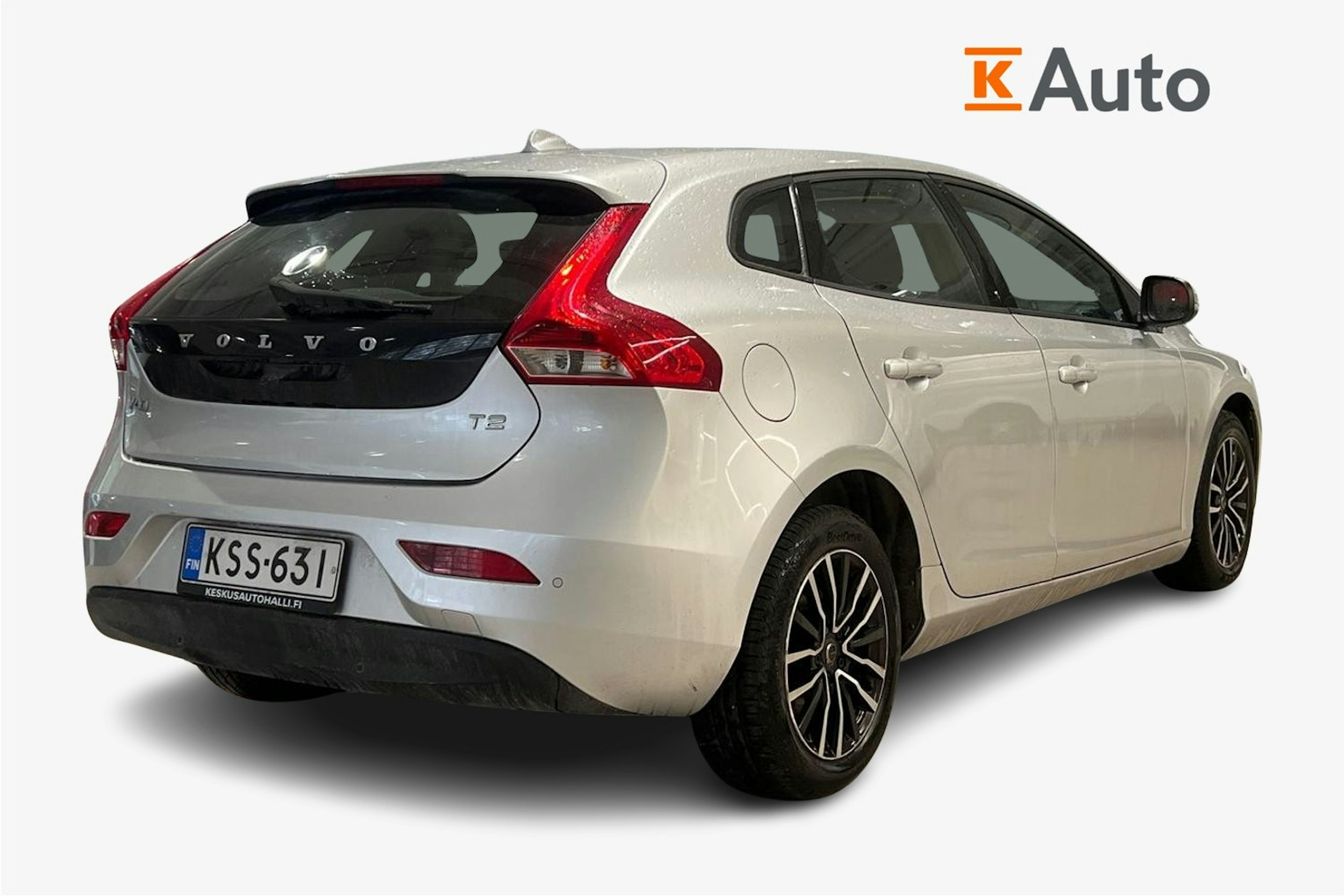 Harmaa Volvo V40 2017 kuva 2.