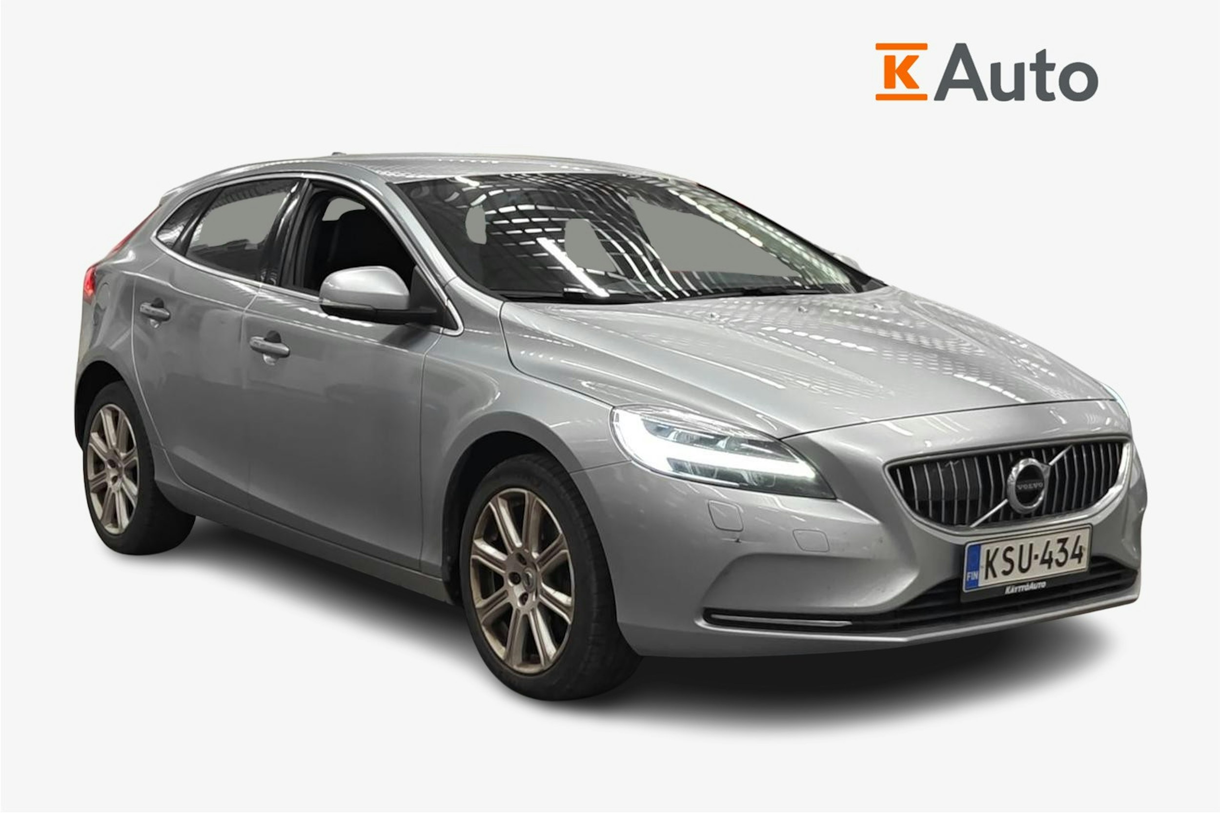 harmaa Volvo V40 2017 kuva 1.