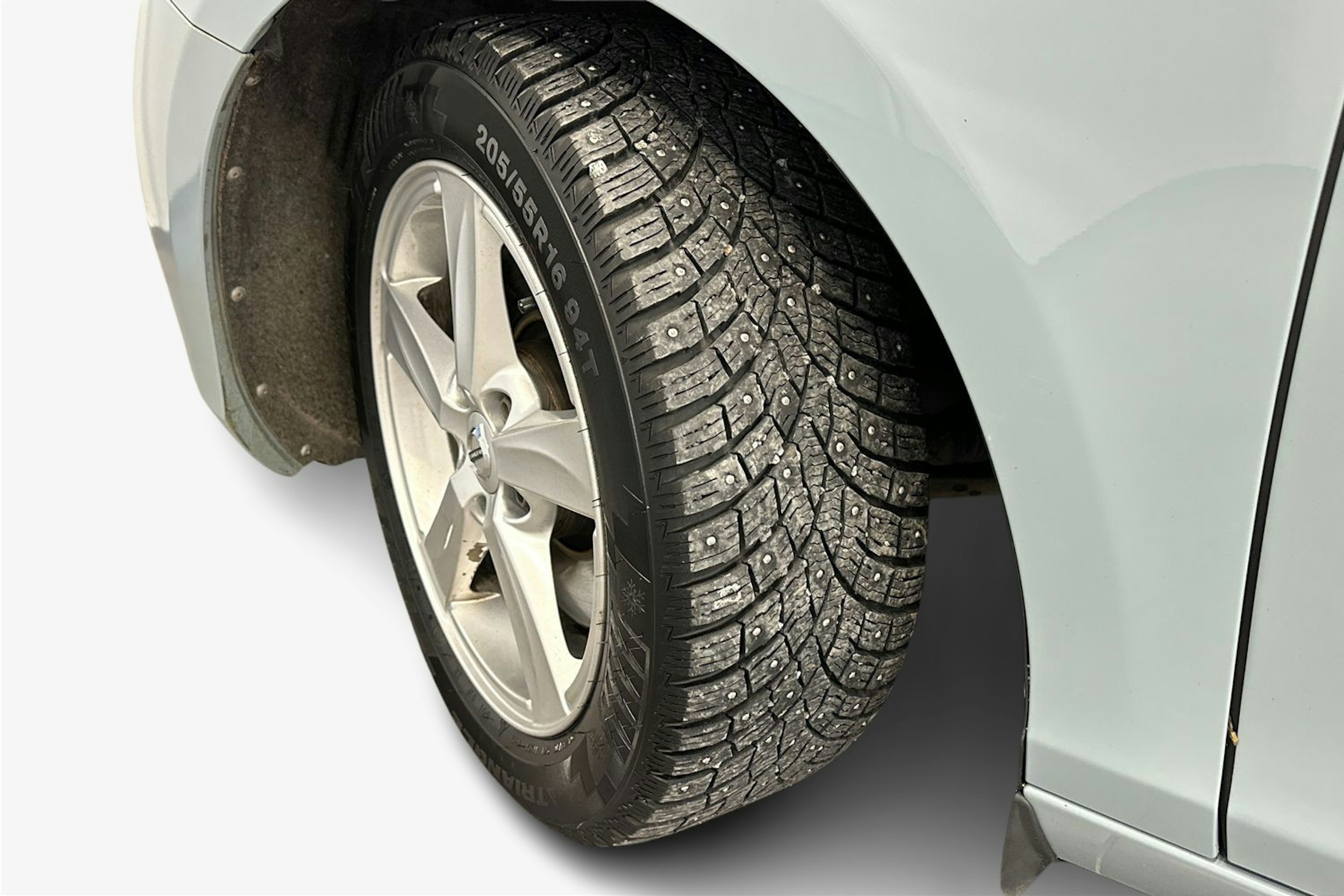 sininen Volvo V40 2017 kuva 11.