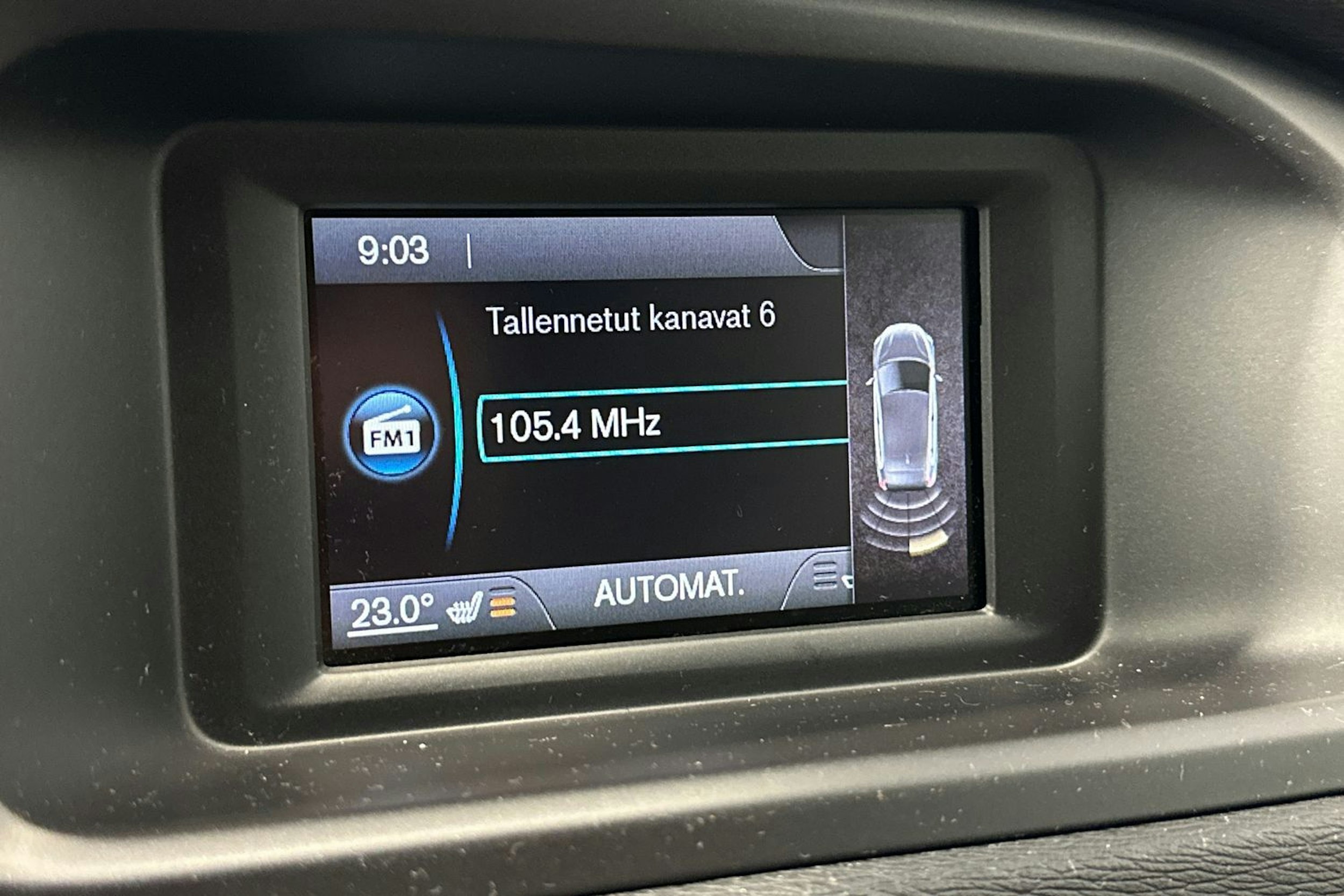 sininen Volvo V40 2017 kuva 21.