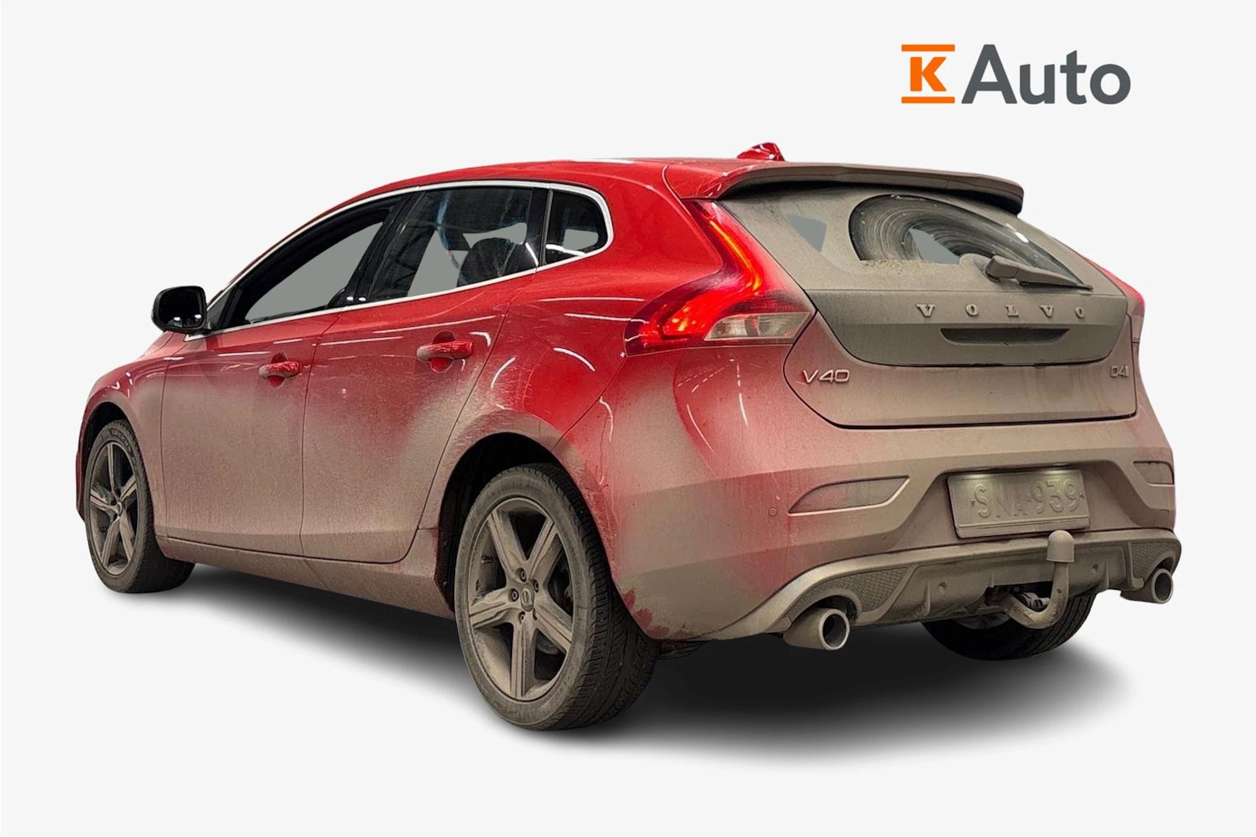 punainen Volvo V40 2017 kuva 2.