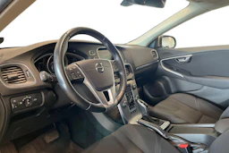 ruskea (beige) Volvo V40 2017 kuva 6.
